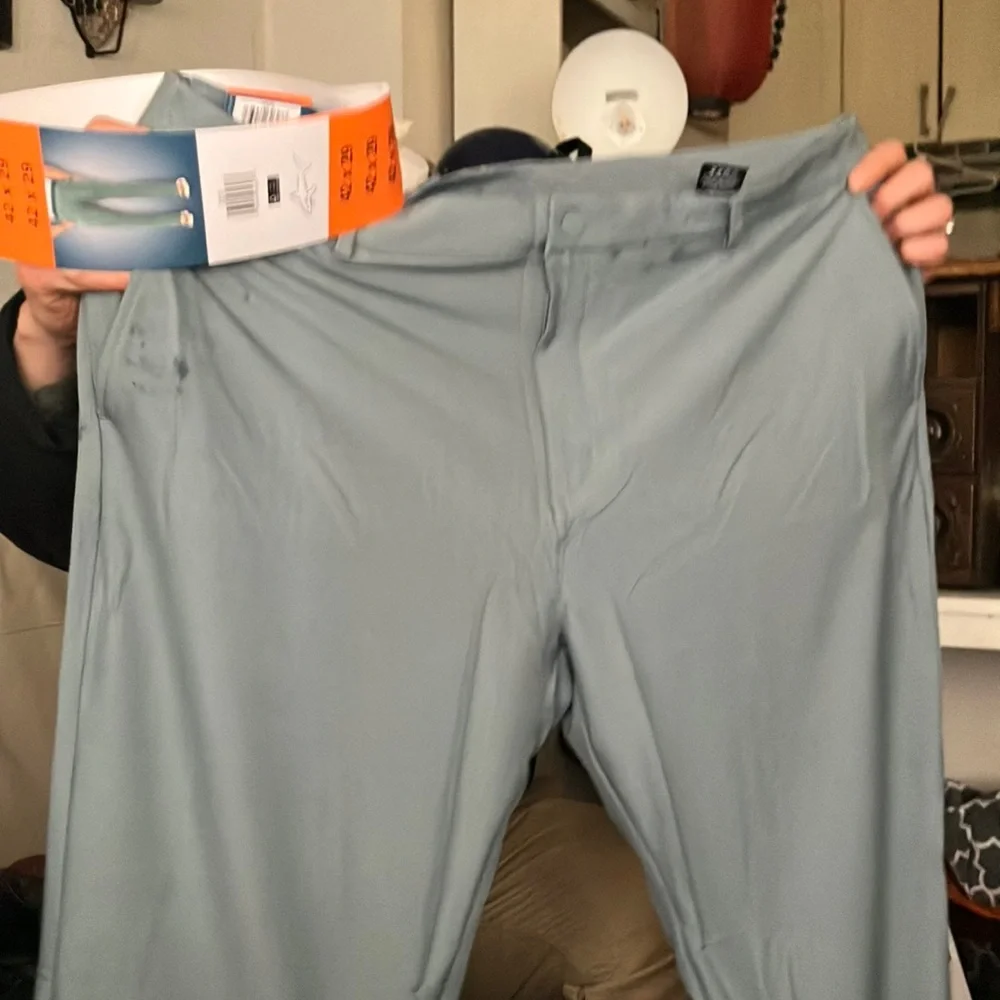 Greg Norman Collection Green Flex Chinos - Picture 4 of 4